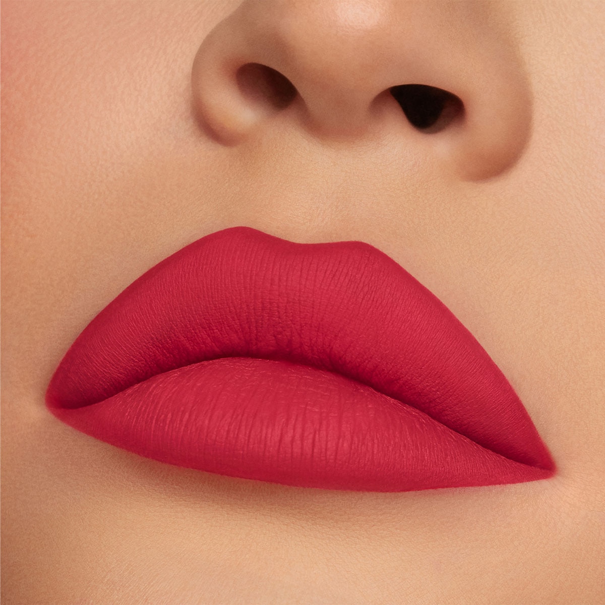 LIP BLUSH (LABIAL LÍQUIDO)